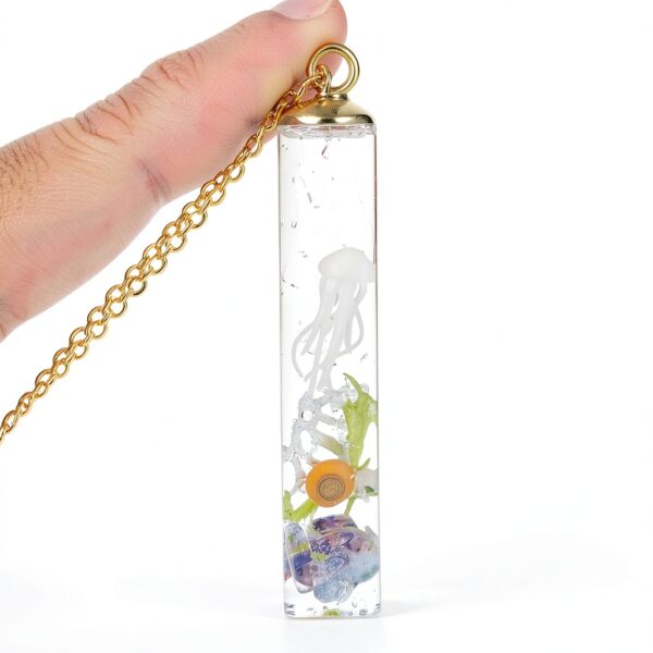 Méduse 3D Fond marin Brillent dans le Noir Jellyfish Cube Résine Plaqué Or 18k Chaîne Colliers avec pendentifs Femmes Handmade-4